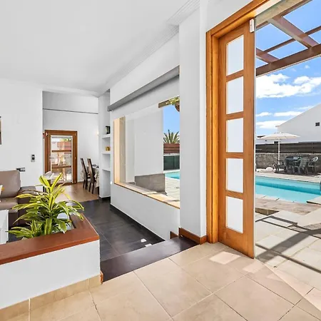 Siesta Lanzarote Villa